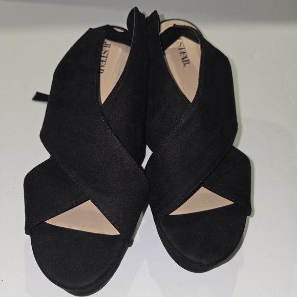 JustFab Black Wedge Sandals Women's Size 8 - Picture 5 of 11